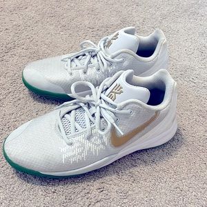 COPY - Kyrie FlyKnit Basketball Shoes